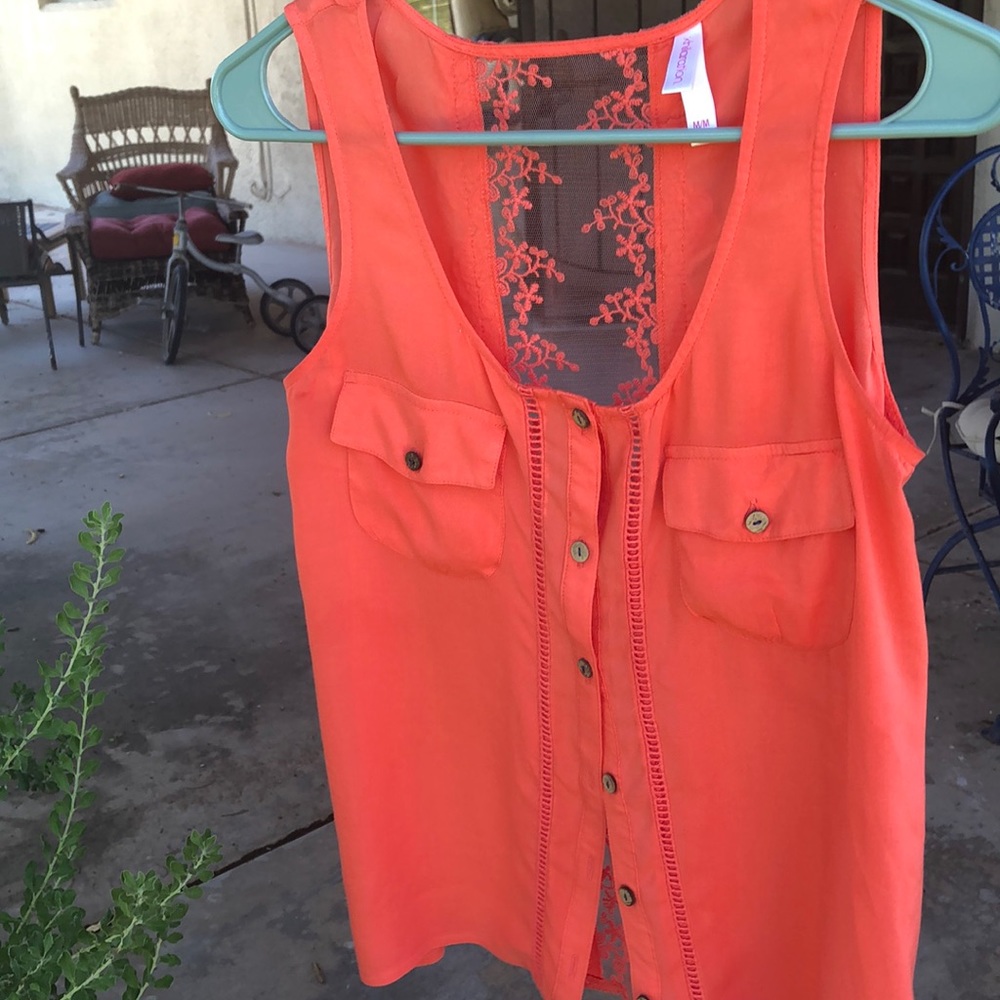 Xhilaration top